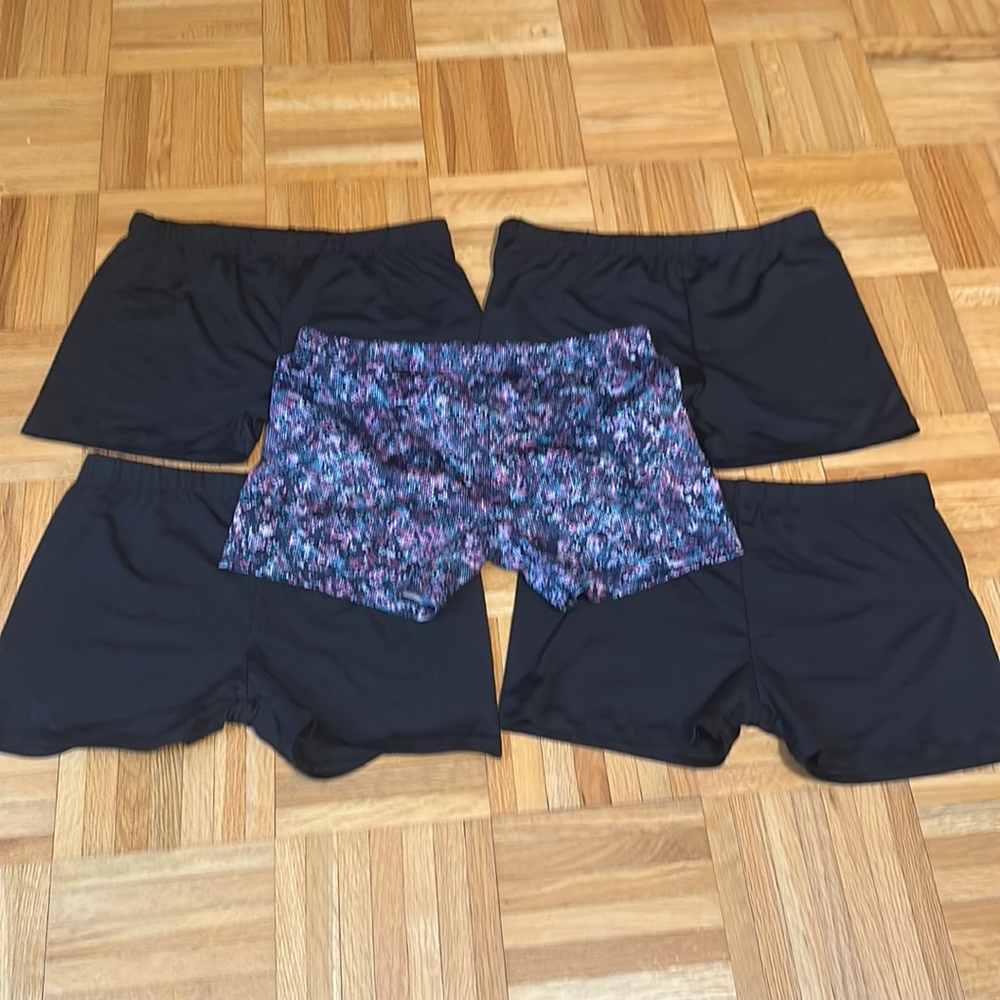 Bundle of undershorts / cartwheel shorts, girls 14